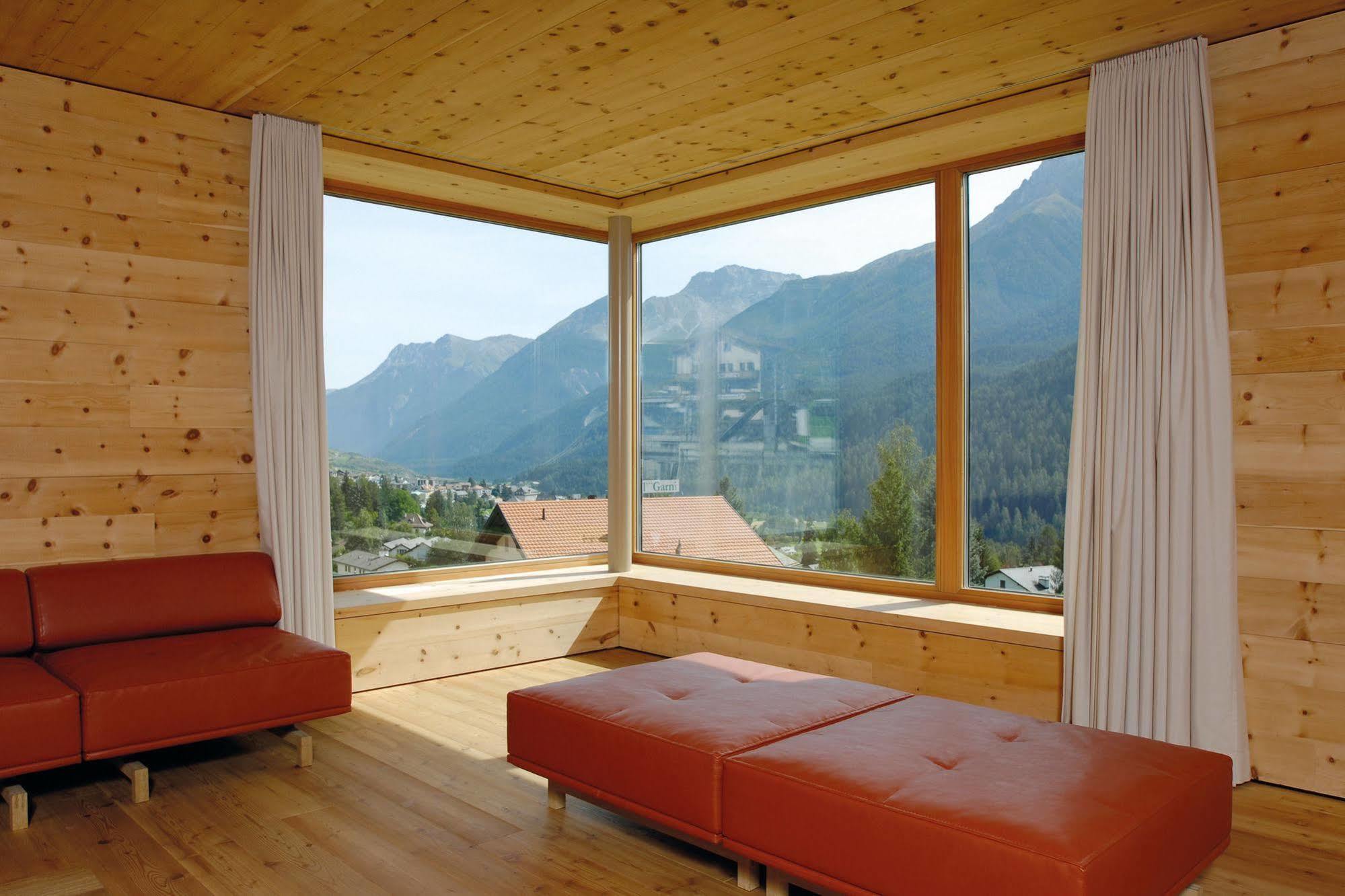 Scuol Youth Hostel Exterior foto